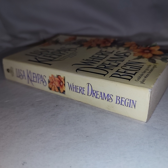 Where Dreams Begin by Lisa Kleypas 2000 Used PB - Picture 3 of 6